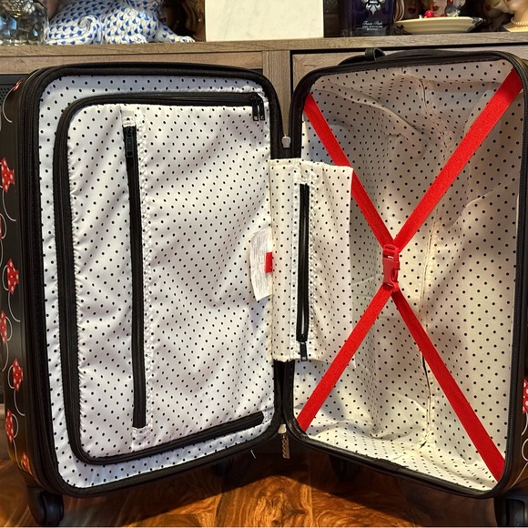 NWOT American Tourister Disney Minnie Mouse Hardside Spinner Luggage - 21” - Picture 8 of 15